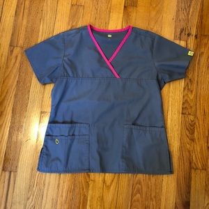 Wonder Wink - Gray and Pink Scrub Top, sz S